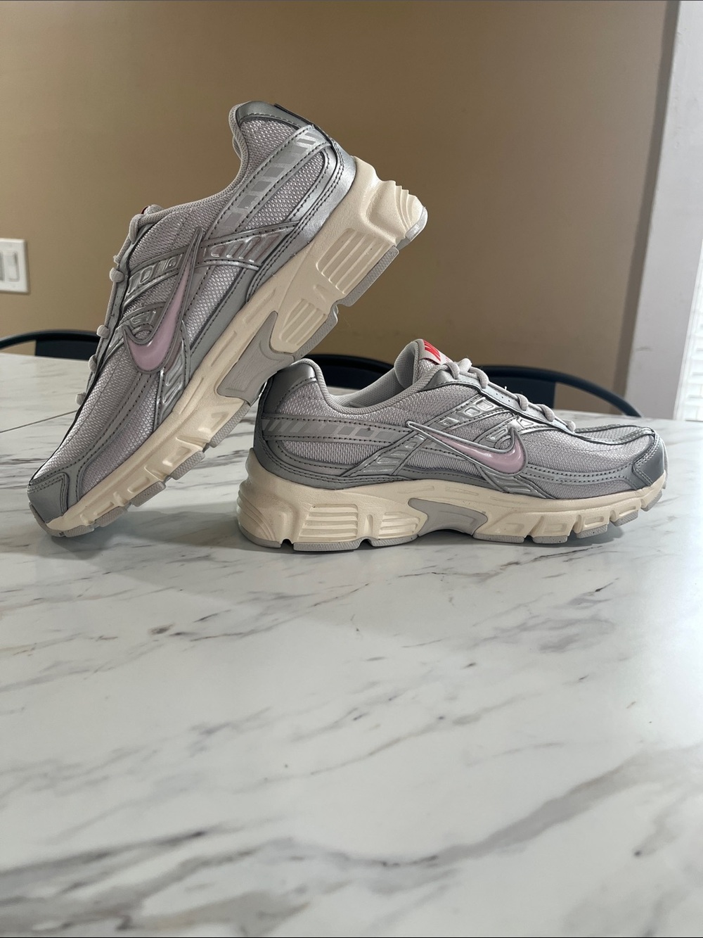 Nike Initiator Light Gray Sneakers with Pink Swoosh